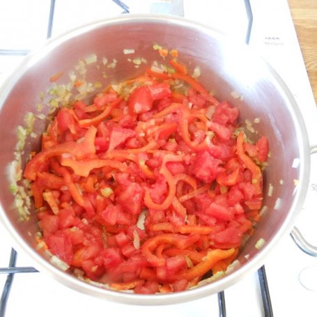 Krok 2 - Misz masz paprykowo-pomidorowy foto
