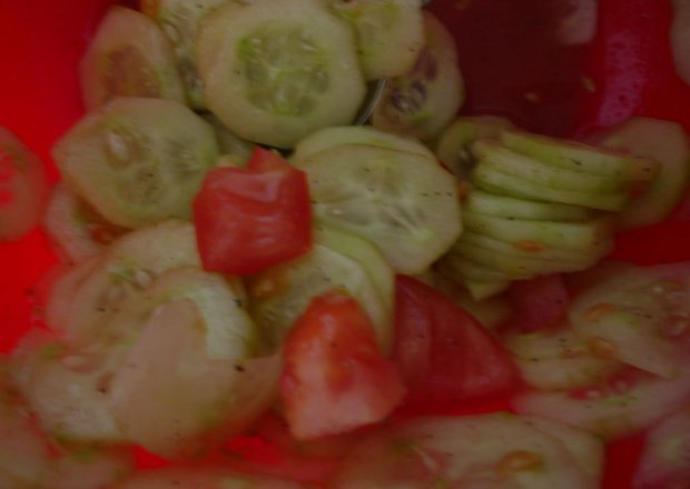Fotografia przedstawiająca Mizeria pomidorowa