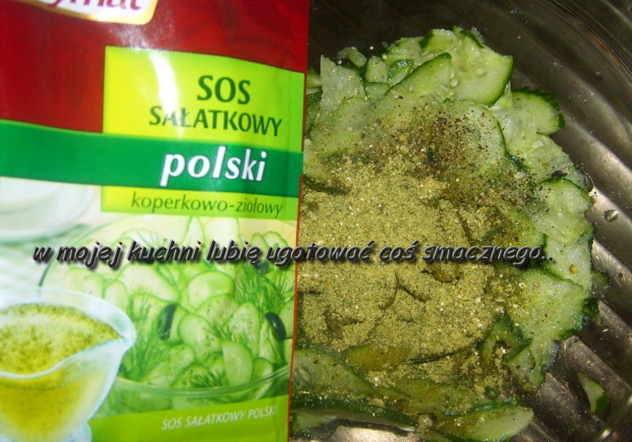 mizeria w sosie koperkowo ziołowym w jogurcie... foto