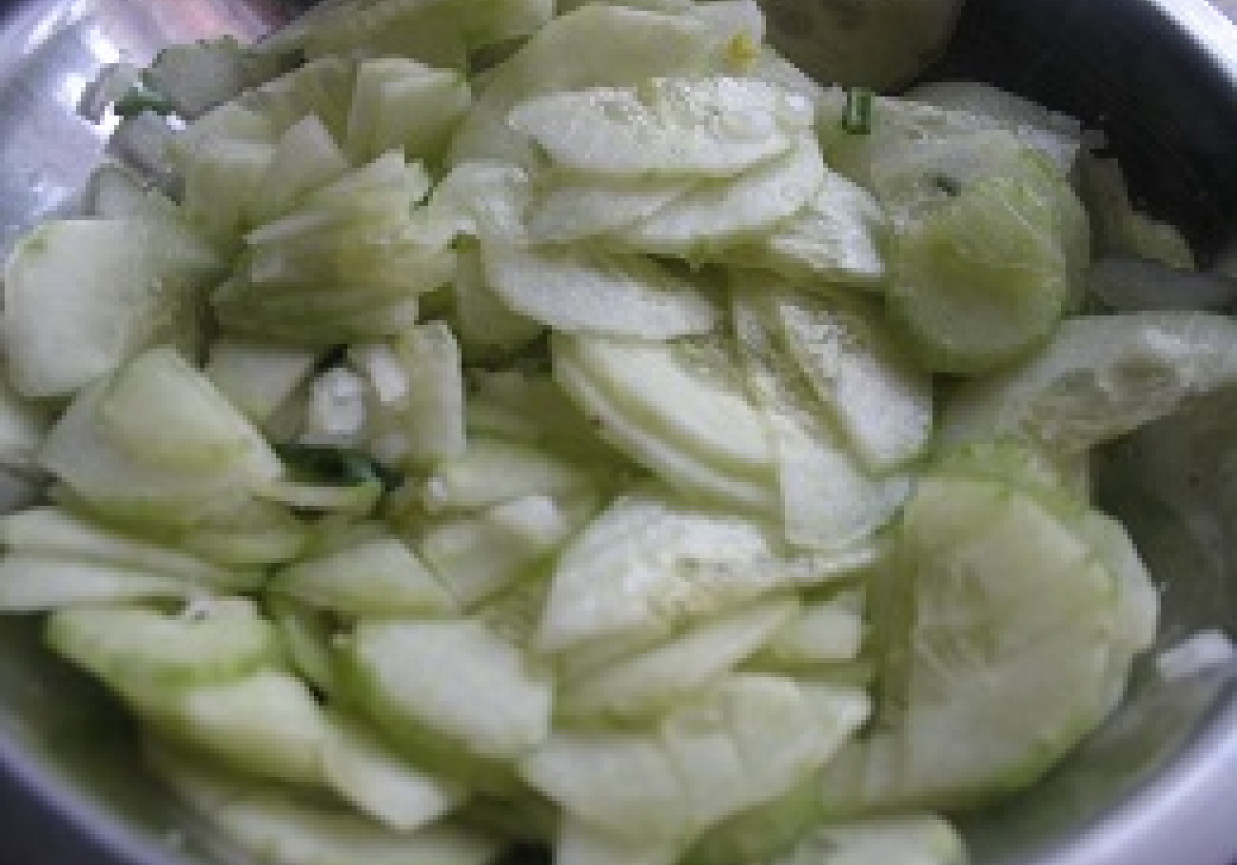 Mizeria z ogurków po węgiersku foto