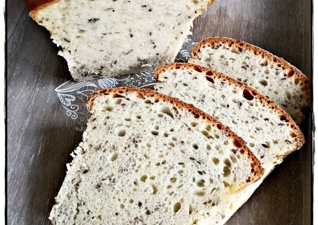 Fotografia przedstawiająca Mleczny chleb pszenno - żytni Zewy