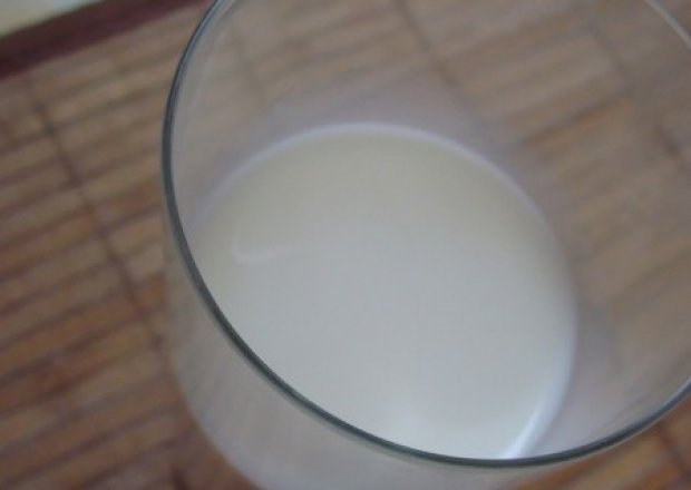 Fotografia przedstawiająca mleko kokosowe