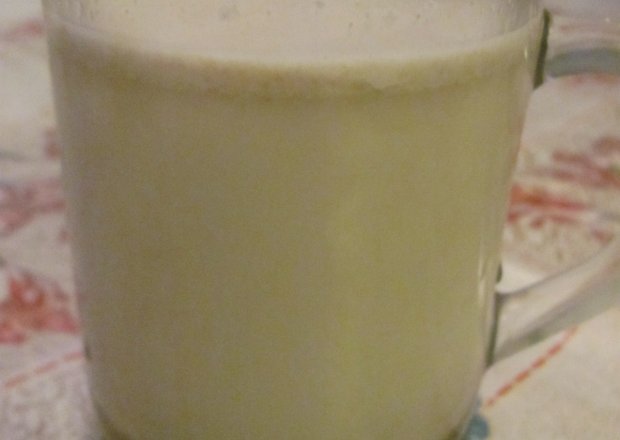 Fotografia przedstawiająca mleko owsiane