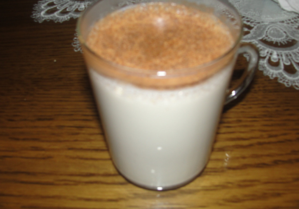 Mleko z cynamonem foto