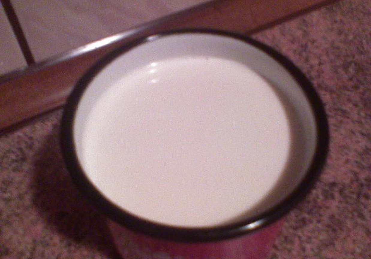 mleko z miodem foto