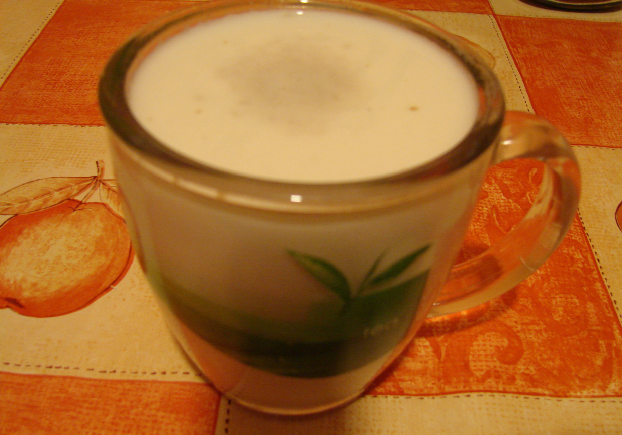 mleko z miodem foto