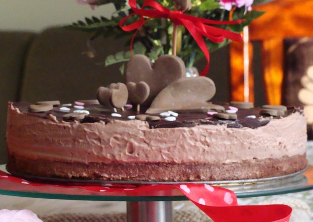 Fotografia przedstawiająca Mocno czekoladowe ciasto