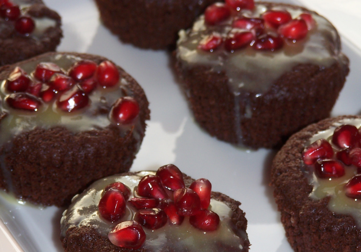 Mocno czekoladowe, czyli muffinki wiśniowe :) foto
