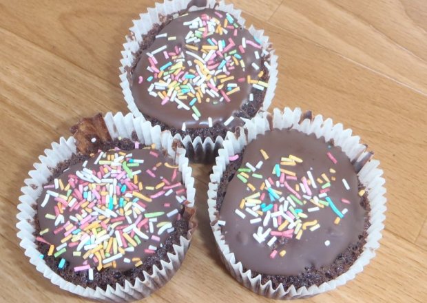 Fotografia przedstawiająca Mocno czekoladowe muffinki