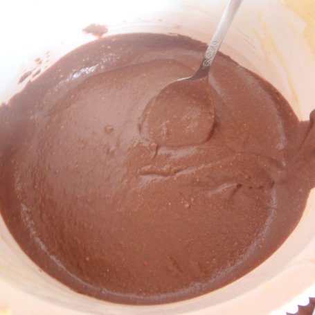 Krok 2 - Mocno czekoladowe muffinki foto