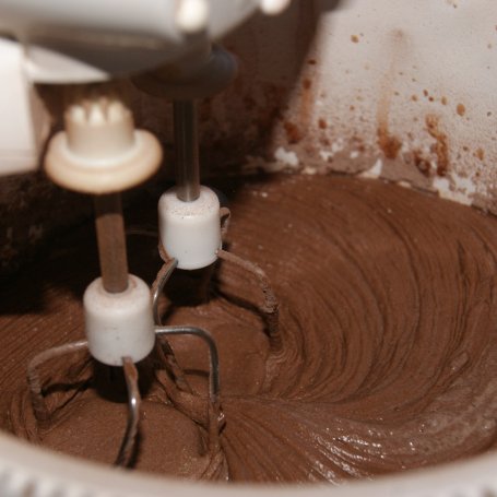 Krok 2 - Mocno czekoladowe muffiny foto