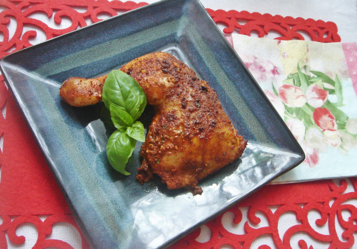 Mocno paprykowe ćwiartki z kurczaka pieczone w masełku foto