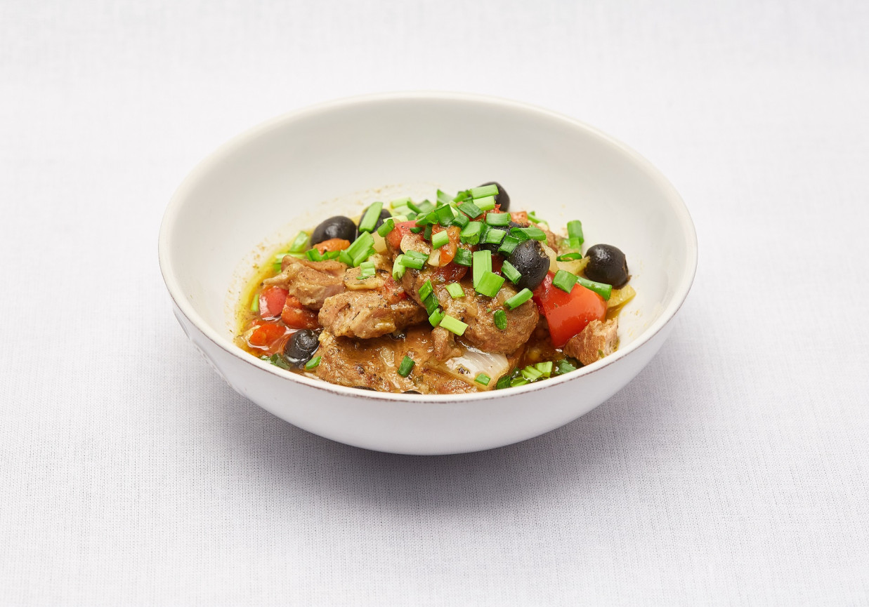 Mój przepis na…: Duszona karkówka z papryką i pomidorami, odc. 22 foto