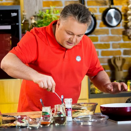 Krok 5 - Mój przepis na…: Zapiekany halibut w sosie chrzanowym, odc. 25 foto