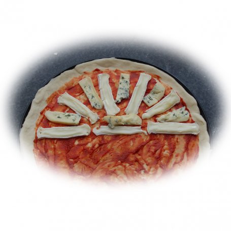 Krok 8 - Moja pizza "cztery sery" foto
