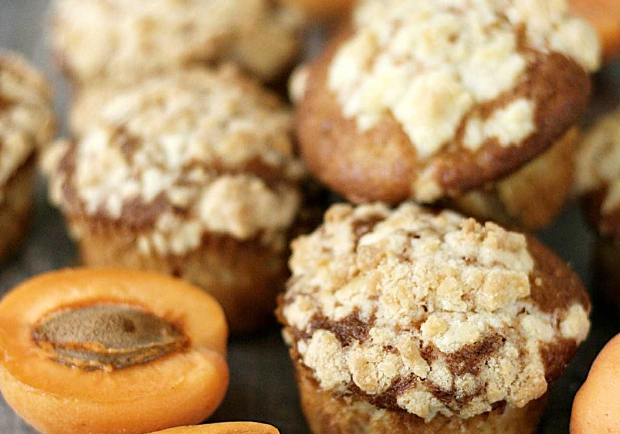 Morelowe muffinki z kruszonką foto