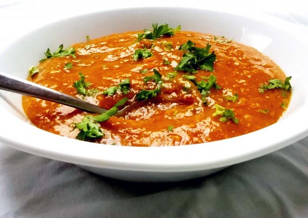 Fotografia przedstawiająca morelowy sos curry