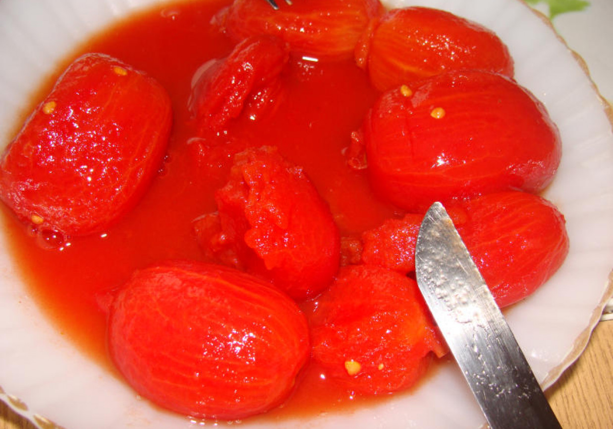 mozzarella w pomidorach foto