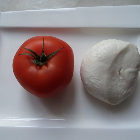 Krok 1 - Mozzarella z pomidorami foto