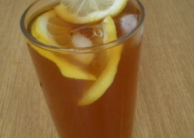 Fotografia przedstawiająca Mrożona herbata ICE TEA
