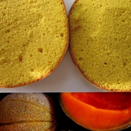 Krok 1 - Mrożony tort z kremem śmietankowym i melonem foto