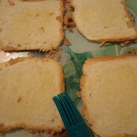 Krok 1 - Muffin z chleba tostowego  foto