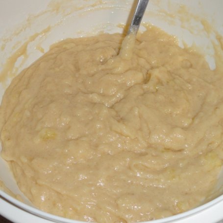 Krok 2 - Muffinki bananowe z nutellą foto