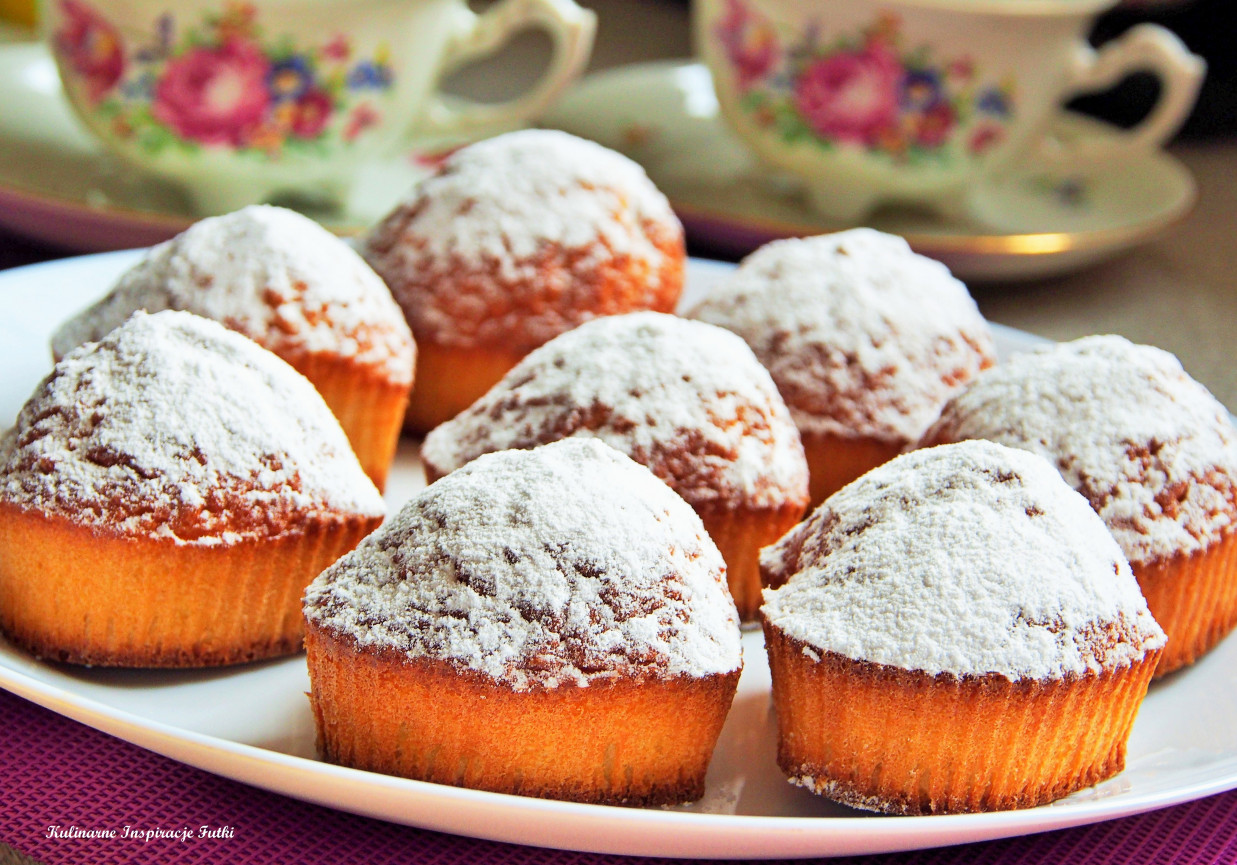 Muffinki budyniowo - kokosowe foto