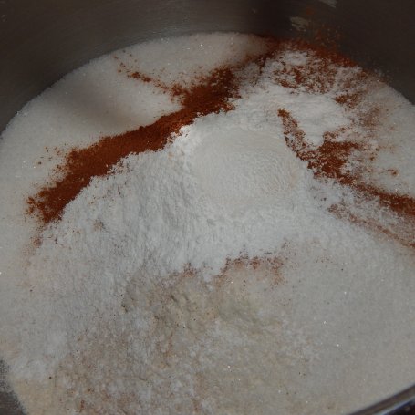 Krok 1 - Muffinki cyamonowe  na mleku foto