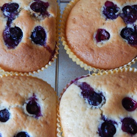 Krok 6 - Muffinki cytrynowe z borówką amerykańską foto