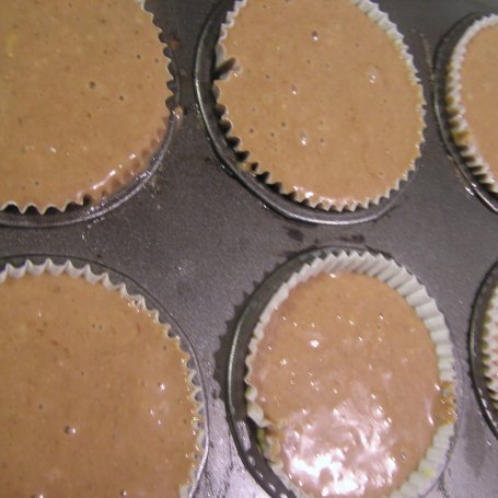 Krok 4 - Muffinki cytrynowe z nutellą foto