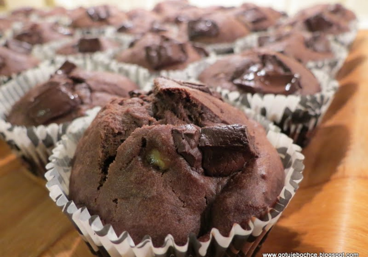Muffinki czekoladowe z bananem foto