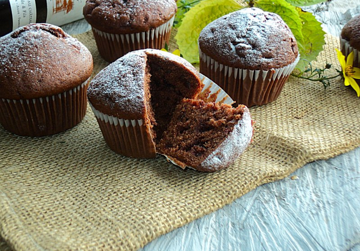 Muffinki czekoladowe z kremem kasztanowym  foto