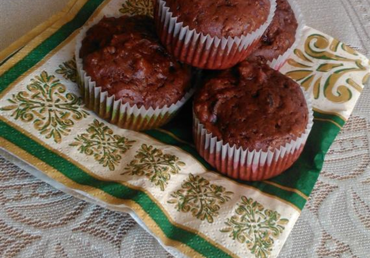 Muffinki czekoladowe z orzechami foto