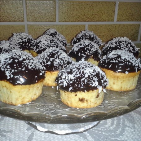 Krok 7 - Muffinki czekoladowo- kokosowe foto