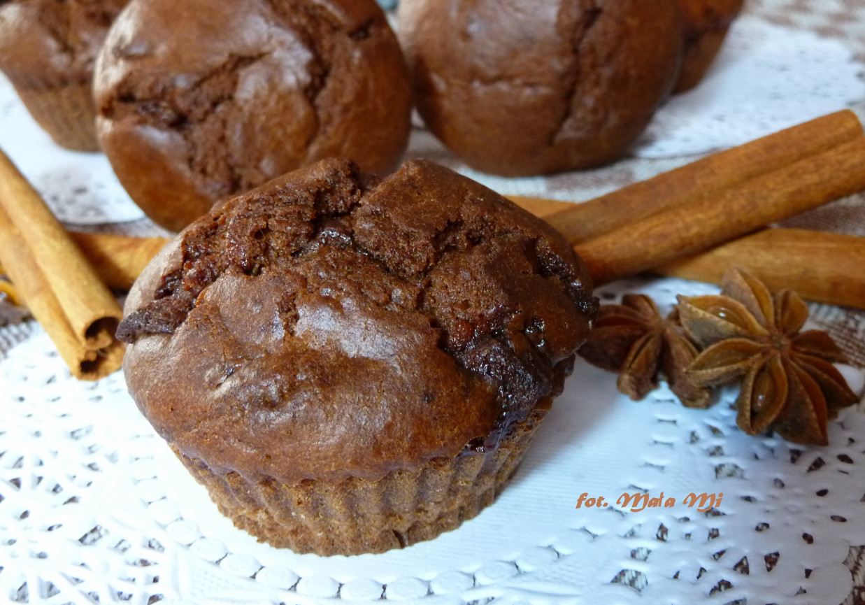 Muffinki czekoladowo-piernikowe z nutą chili foto