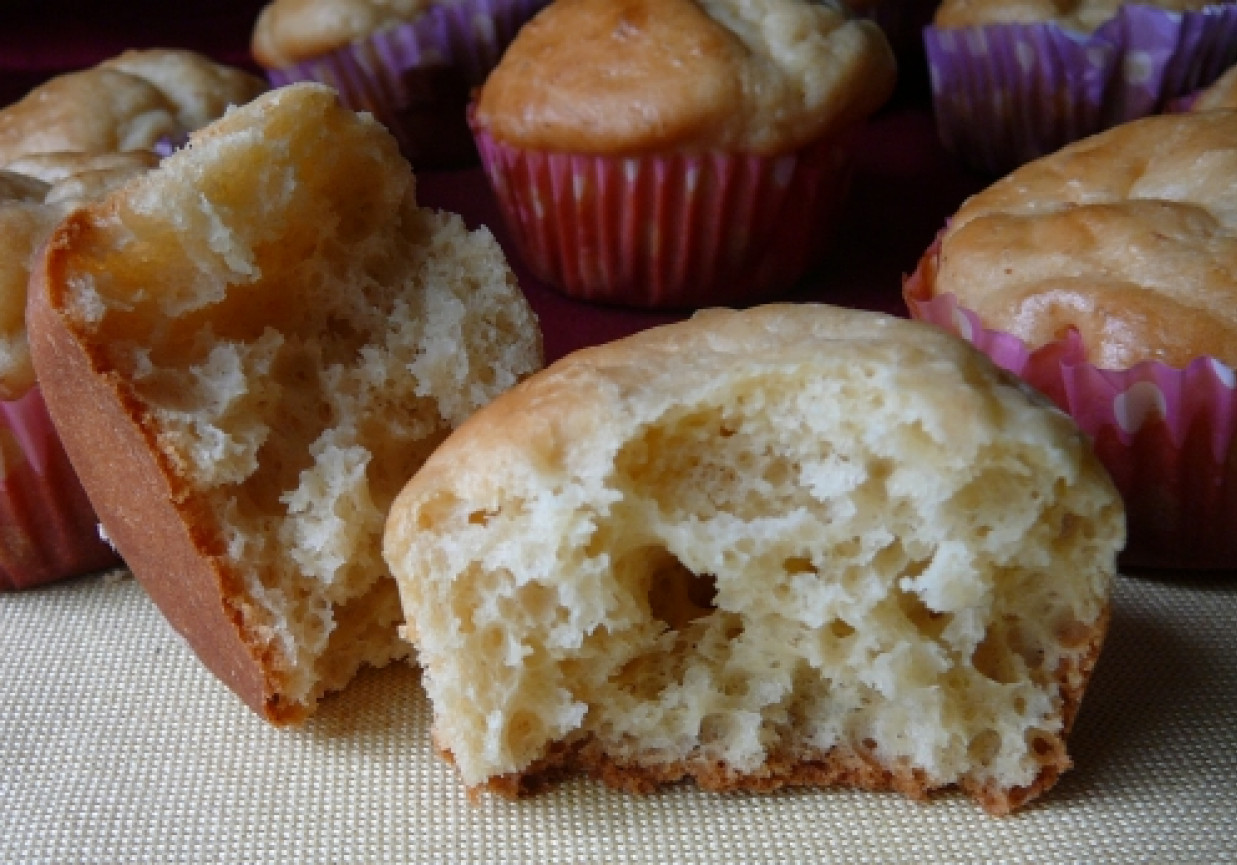 Muffinki drożdżowe na słodko foto