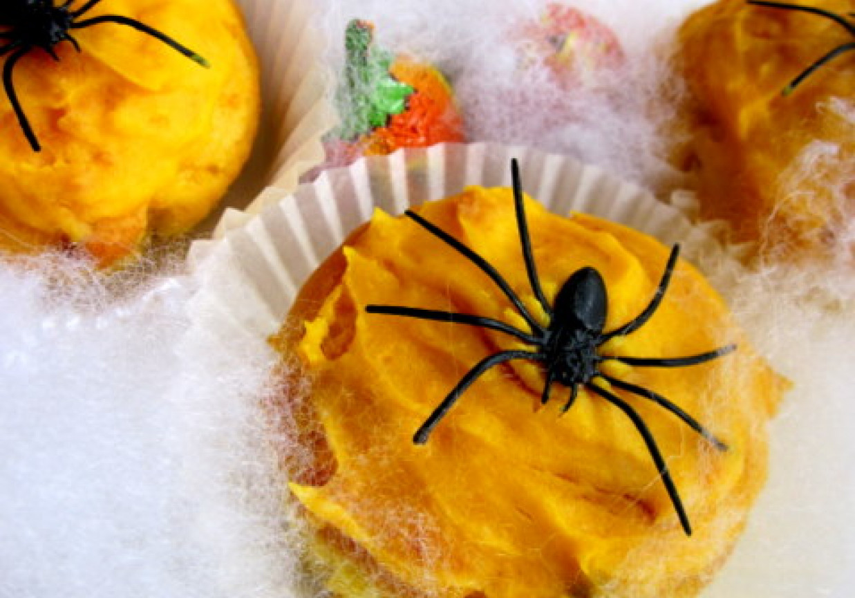 Muffinki dyniowe z pajączkami foto