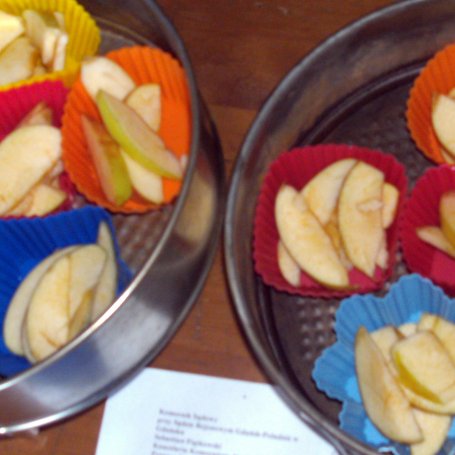 Krok 2 - muffinki jabłkowe czyli polskie jabłka jemy... foto