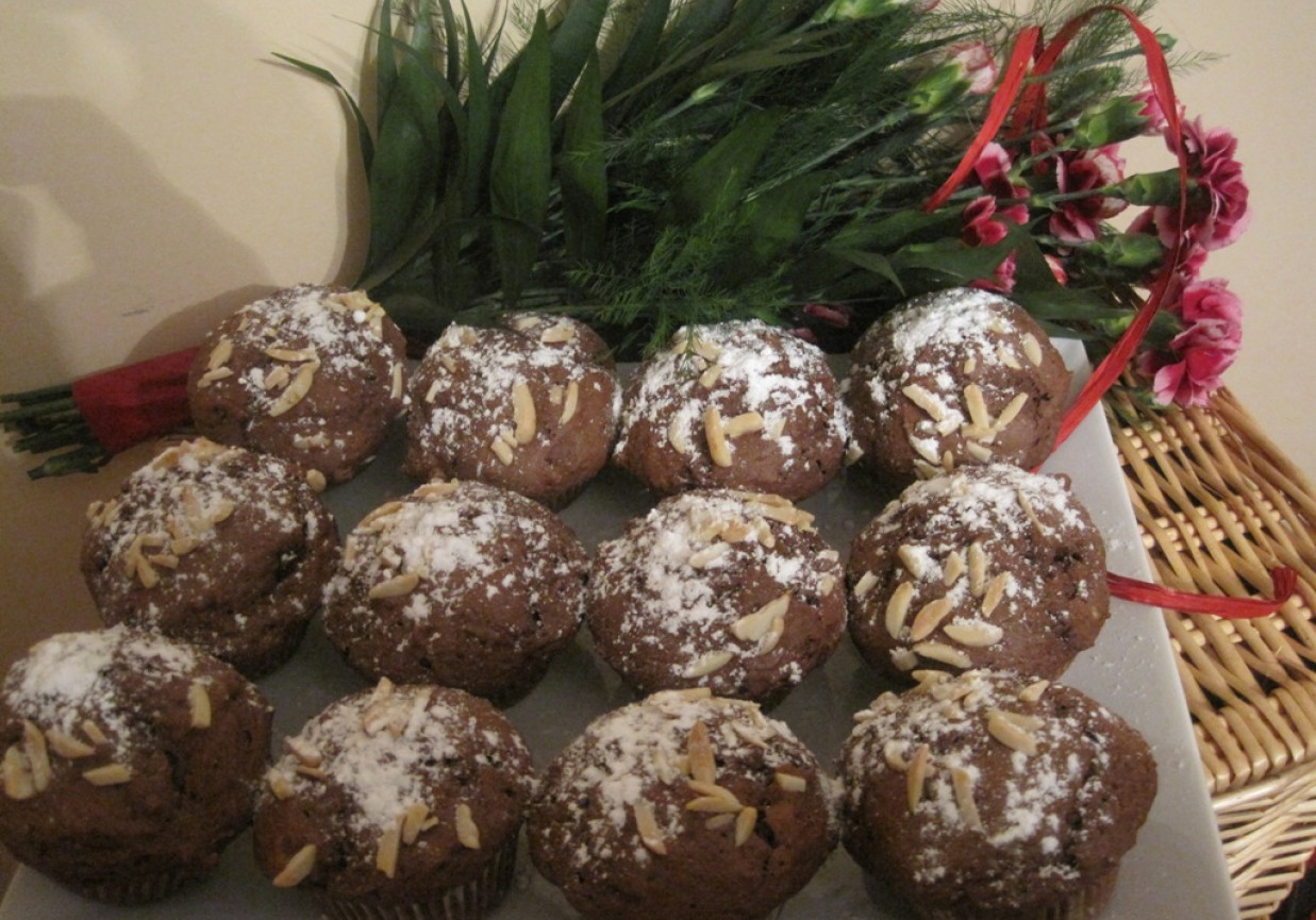 Muffinki kakaowe o smaku piernika foto