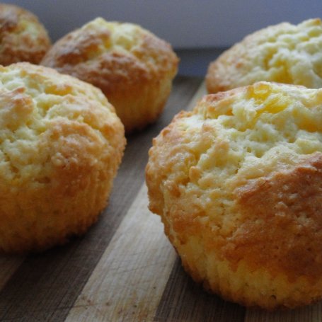 Krok 5 - Muffinki kokosowe z pomarańczą foto