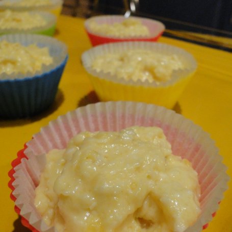 Krok 4 - Muffinki kokosowe z pomarańczą foto