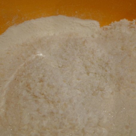 Krok 1 - Muffinki kokosowe z pomarańczą foto