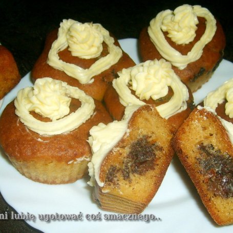 Krok 5 - muffinki makowe z kremem z cremony... foto