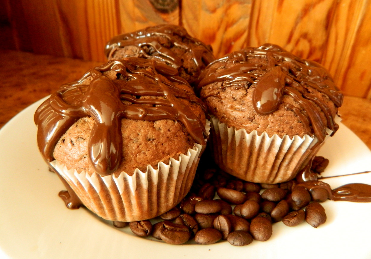 Muffinki mocno czekoladowe z nutą kawy foto