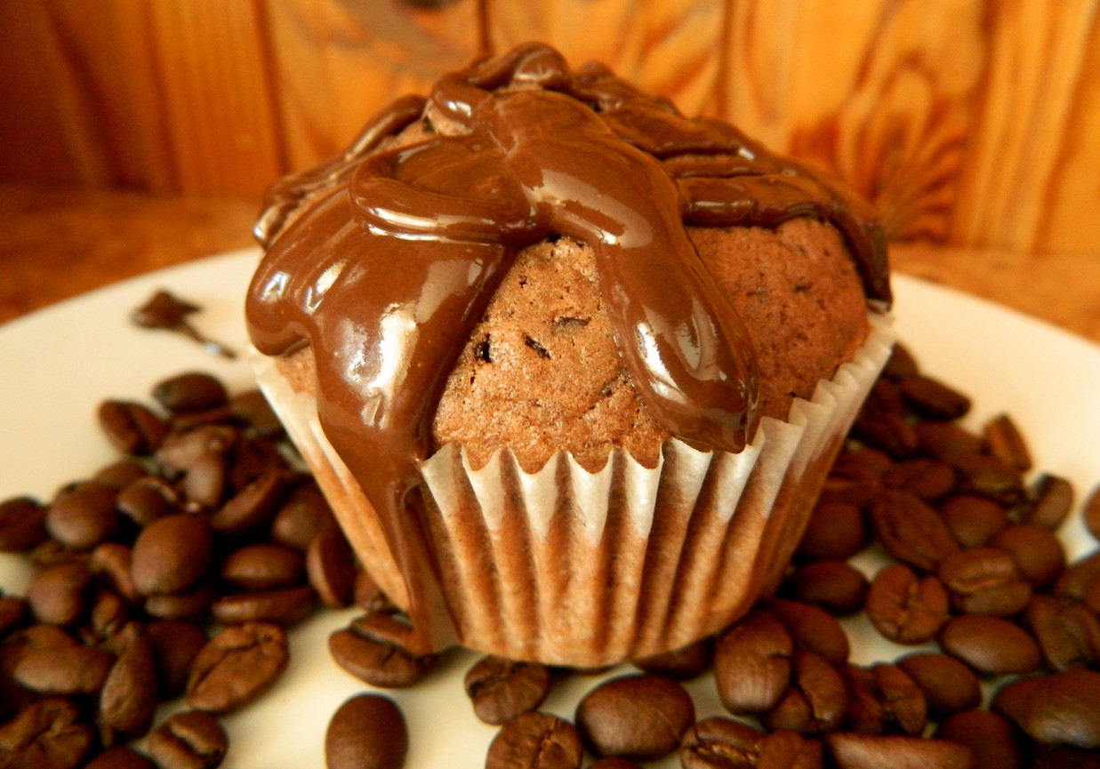 Muffinki mocno czekoladowe z nutą kawy foto
