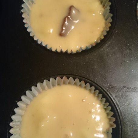 Krok 3 - Muffinki mocno jabłkowe z nutą mięty i czekoladą  foto