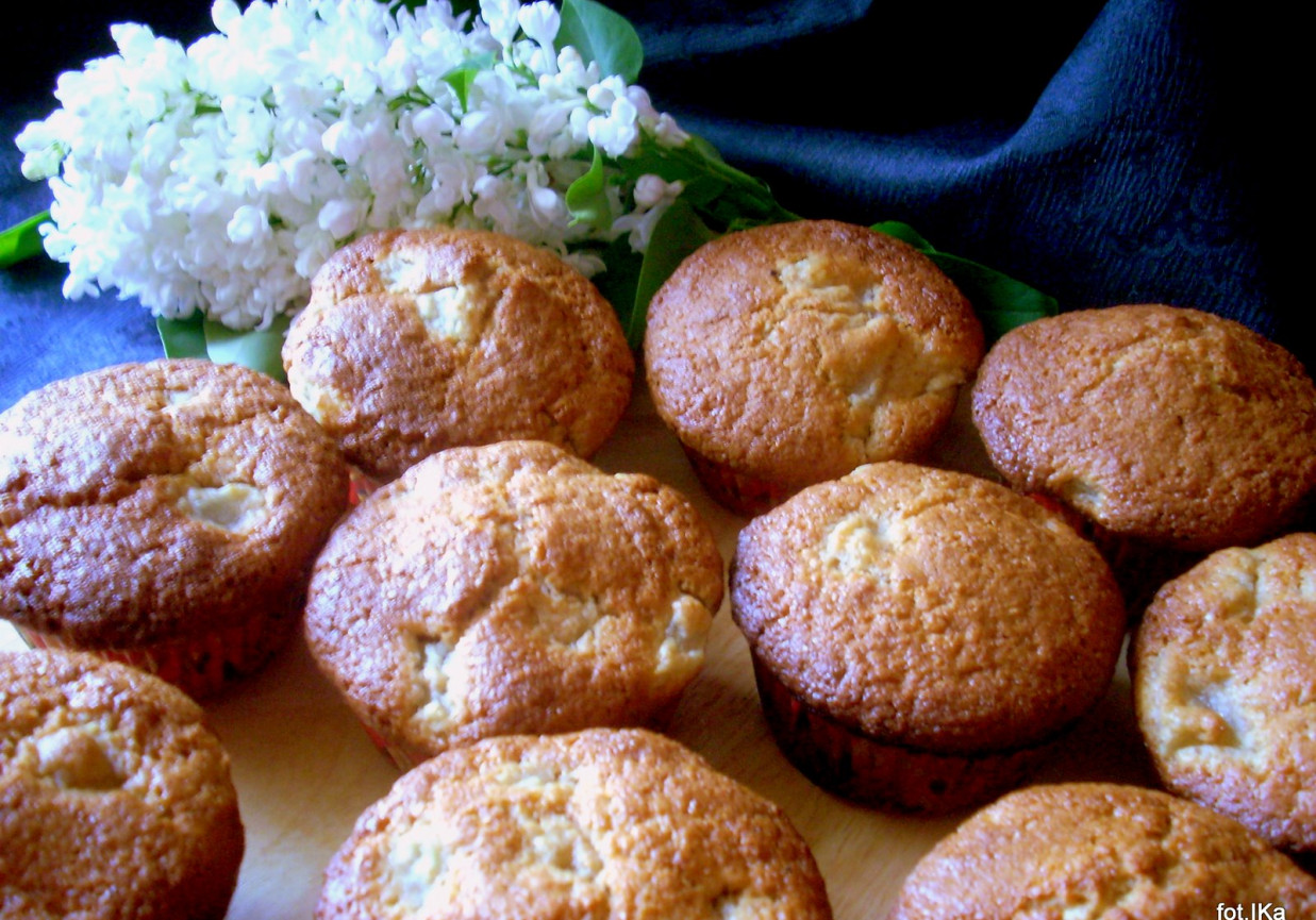 Muffinki orkiszowe z gruszkami foto