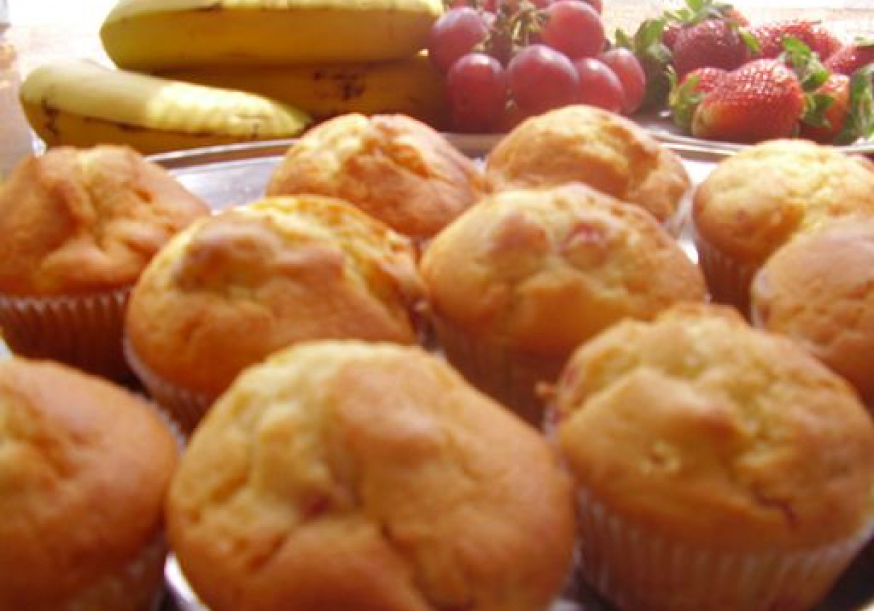 Muffinki truskawkowo-bananowe. foto