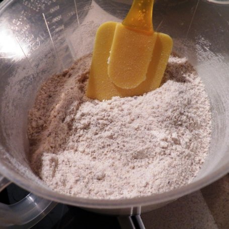 Krok 1 - Muffinki z bananowo- czekoladową wkładką foto